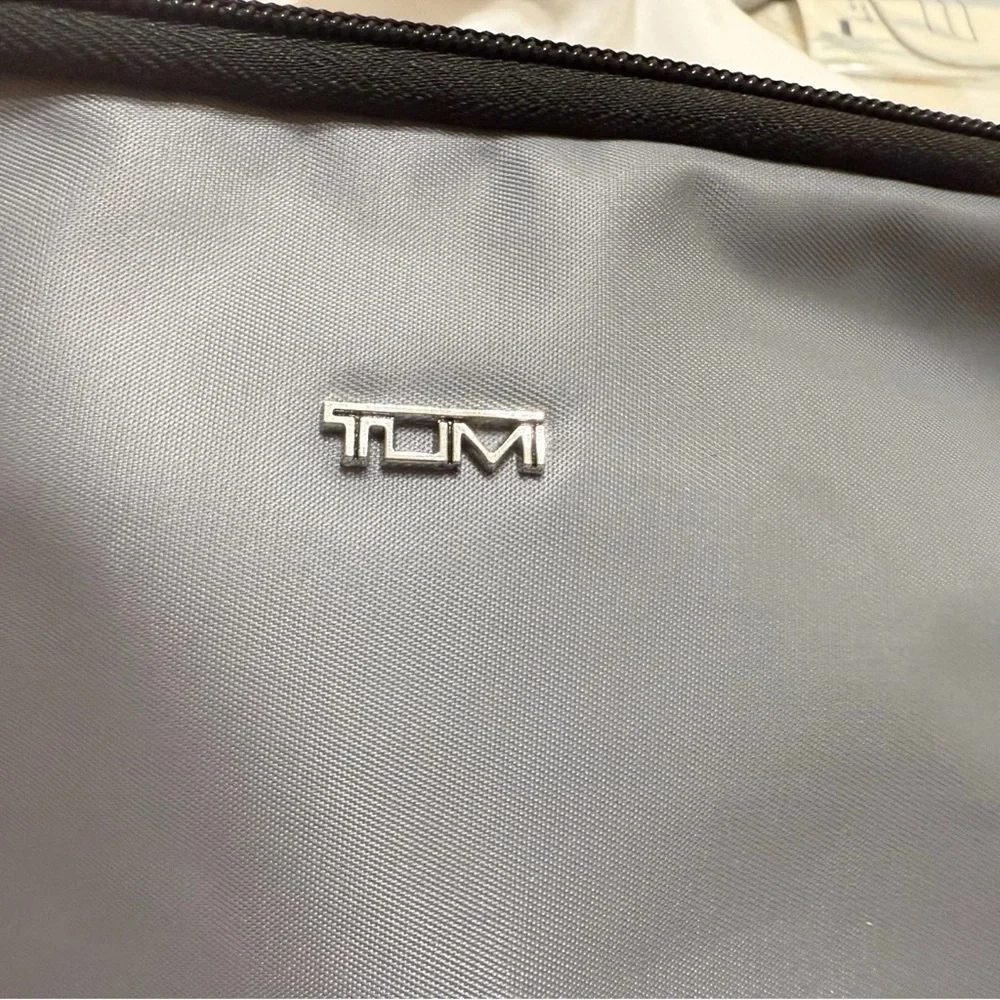 TUMI for Delta Small Gray Zip Pouch Travel Case Toiletry Storage Bag